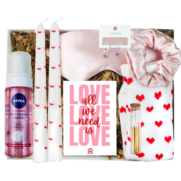 Kalpten Gelen Kadınlar Günü Hediye Kutusu