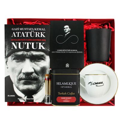 Atatürk’ün İzinde – Cumhuriyet Temalı Hediye Kutusu